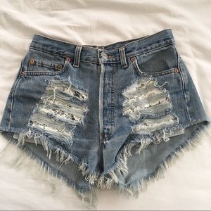LF Vintage Levi shorts crochet